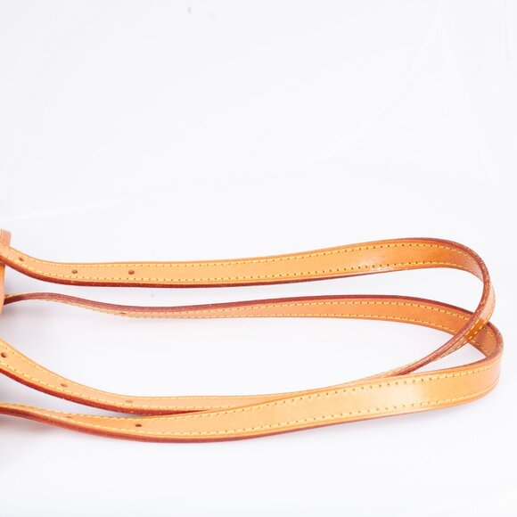 Authentic Louis Vuitton Monogram Canvas Petite Bucket Bag - Picture 5 of 12